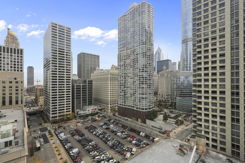 Aparthotel Bridgestreet At State And Grand Chicago Exteriér fotografie